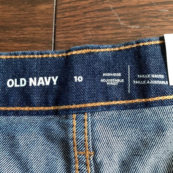 Girls size 10 Old Navy jean shorts. - Picture 5 of 5